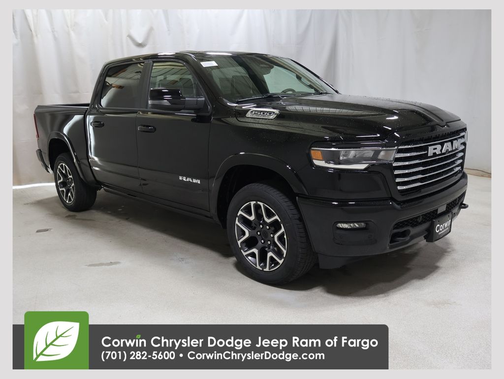 2027 Ram 1500 LARAMIE CREW CAB 4X4 5'7 BOX Pickup
