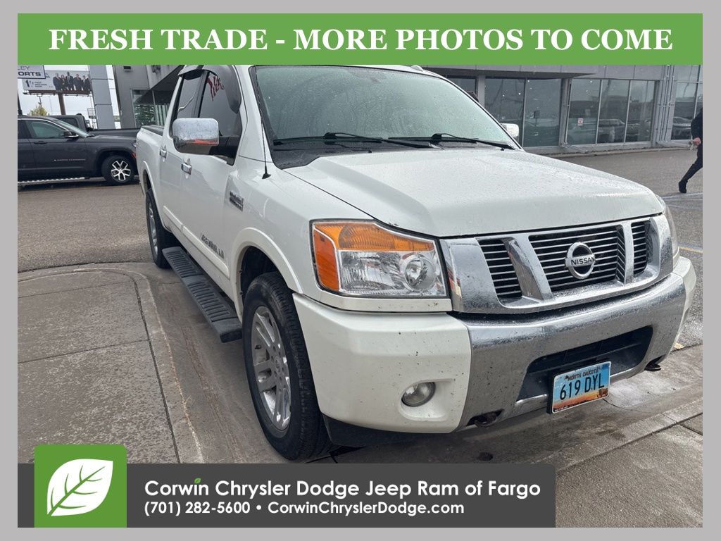2014 Nissan Titan SL 4X4 Crew Cab SWB's photo