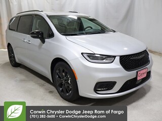 2026 Chrysler Pacifica LIMITED Passenger Van