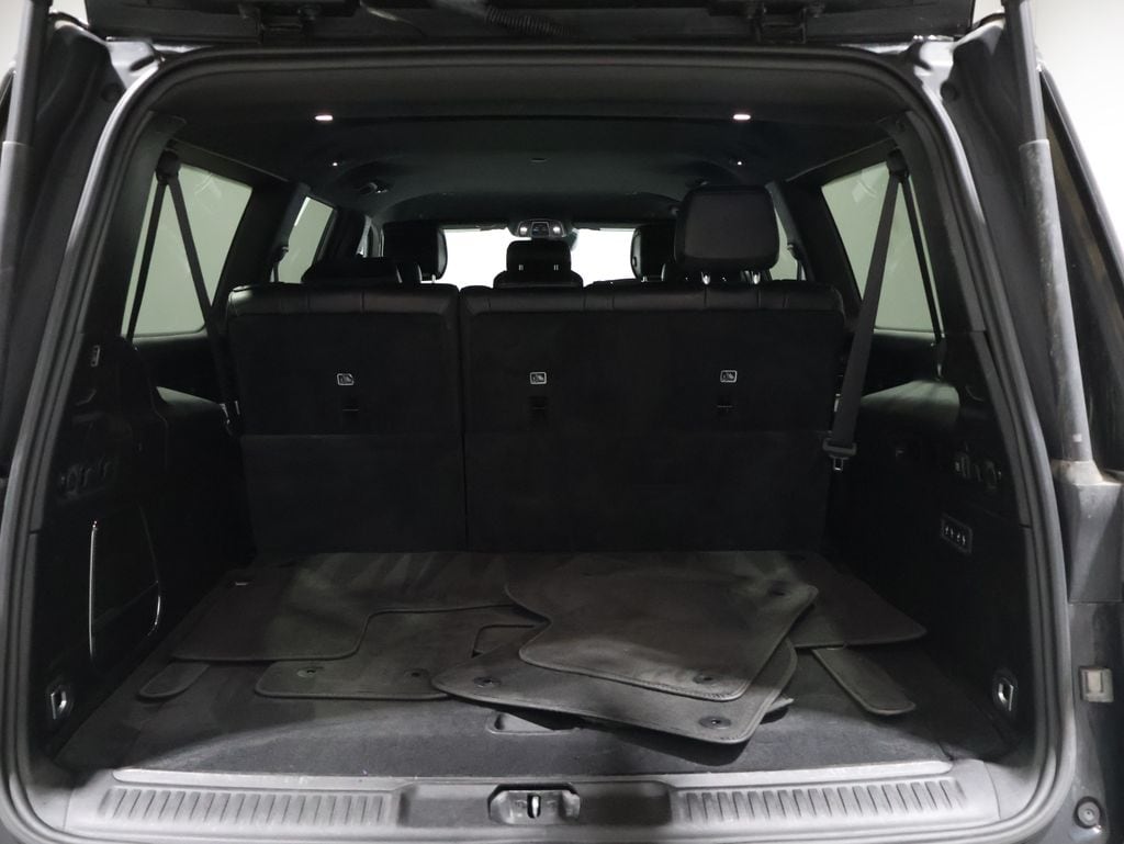 2024 Jeep Wagoneer L photo 3