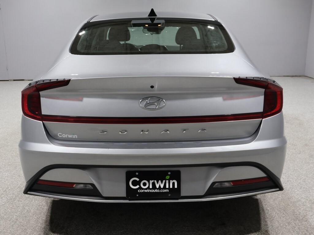 2020 Hyundai Sonata SE photo 2