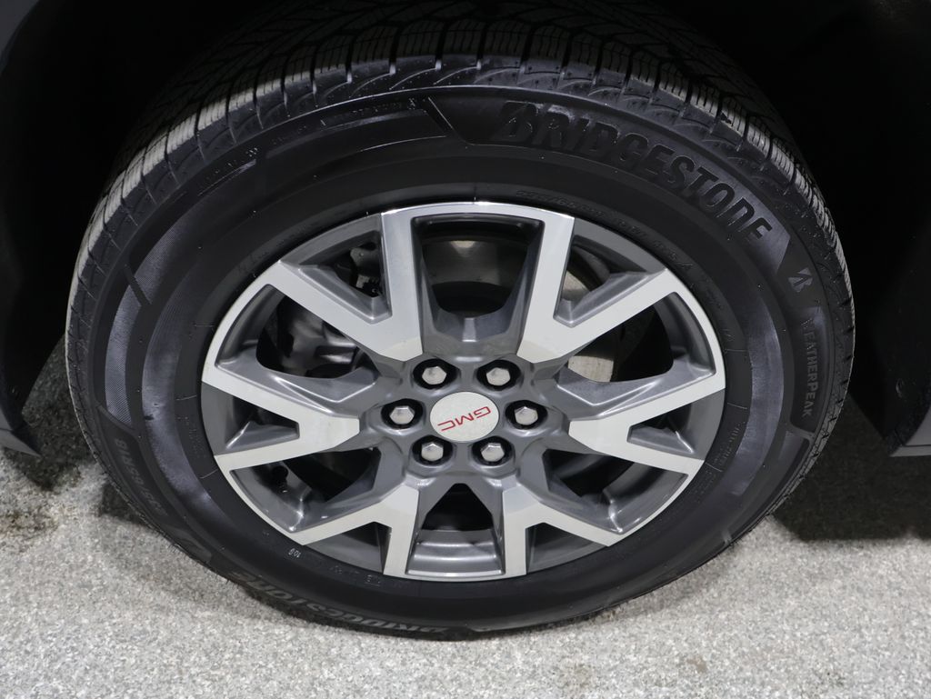 2023 GMC Acadia SLE - Photo 10