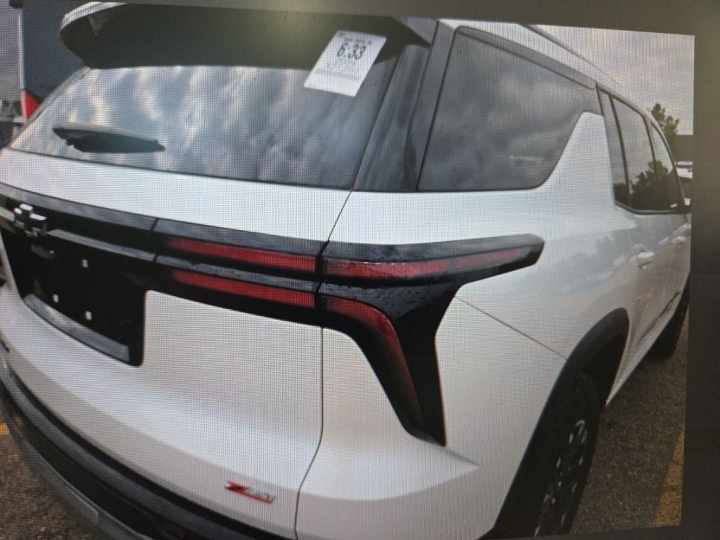 Used 2024 Chevrolet Traverse Z71 SUV