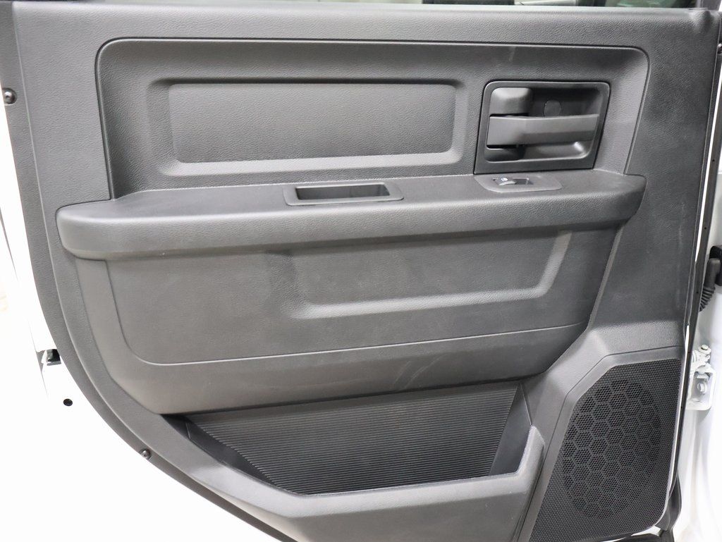 2026 RAM 3500 Tradesman - Photo 13
