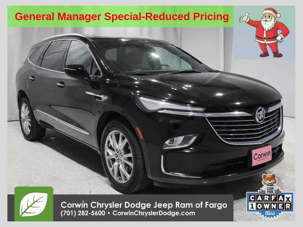 2024 Buick Enclave Essence's photo