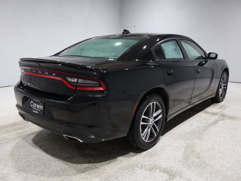 2019 Dodge Charger SXT photo 2