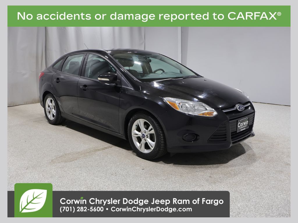2014 Ford Focus Sedan SE's photo