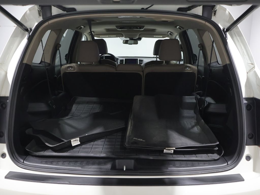Used 2017 Honda Pilot Touring AWD SUV