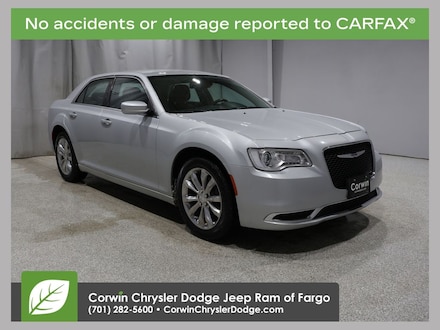 2019 Chrysler 300 Touring Sedan