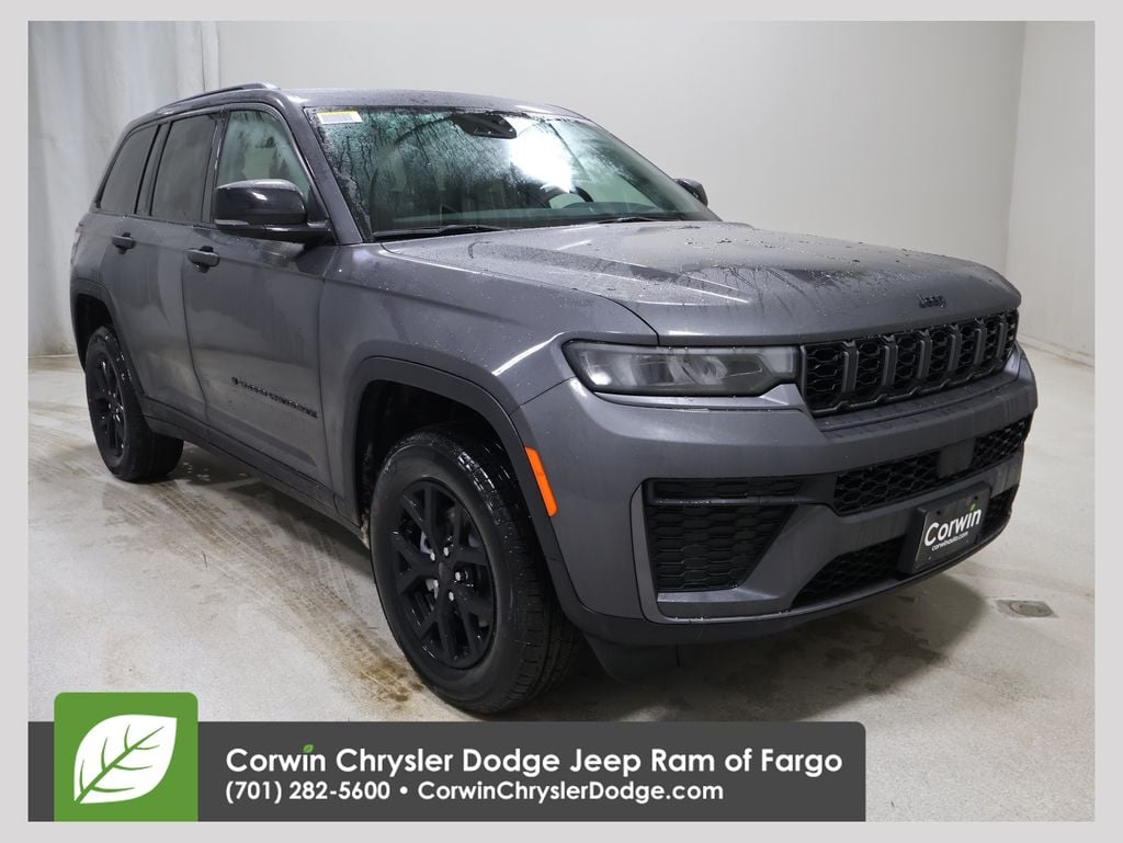 2026 Jeep Grand Cherokee Laredo Altitude 4x4's photo