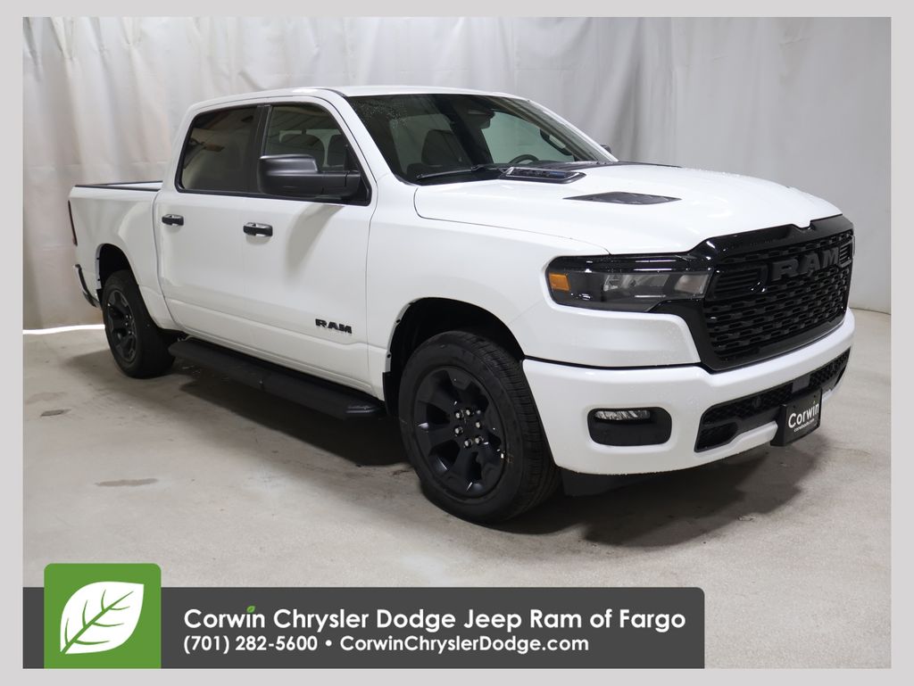 2026 Ram 1500 EXPRESS CREW CAB 4X4 5'7 BOX Pickup