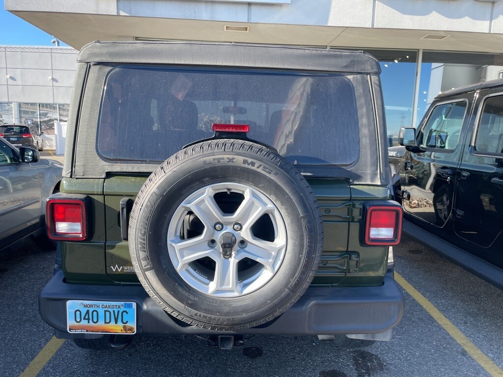 2021 Jeep Wrangler Sport S photo 3