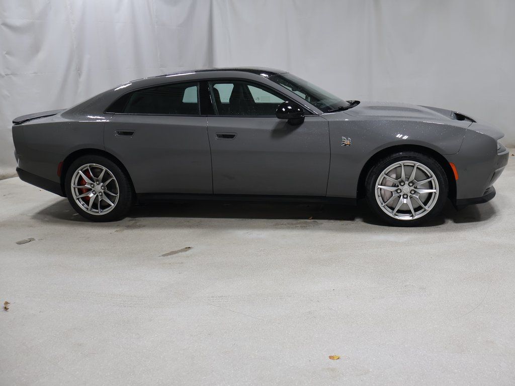 2026 Dodge Charger Daytona Scat Pack - Photo 8