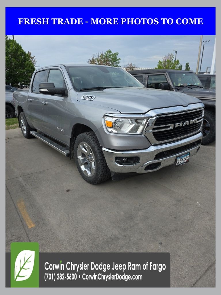2020 RAM 1500 Big Horn/Lone Star 4x4 Crew Cab 5'7's photo