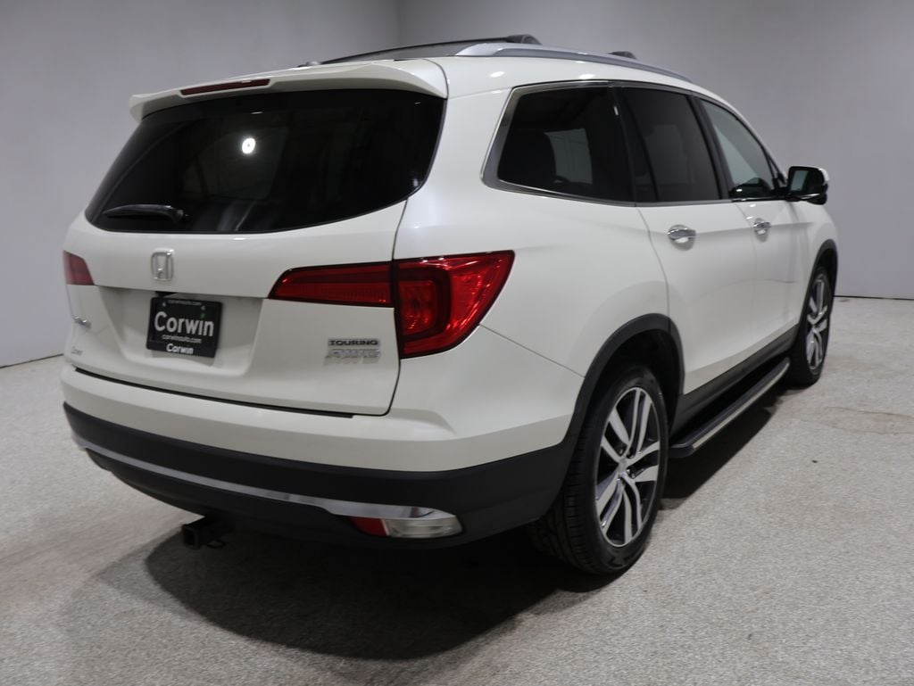Used 2017 Honda Pilot Touring AWD SUV