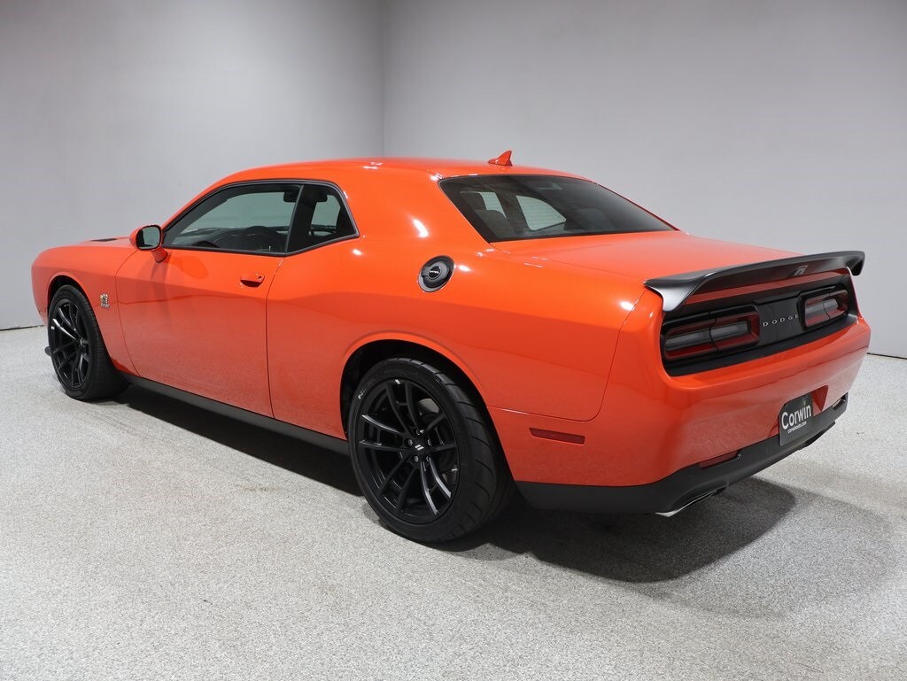 2021 Dodge Challenger R/T Scat Pack photo 4
