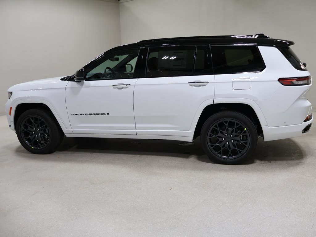 New 2025 Jeep Grand Cherokee L SUMMIT 4X4 Fargo ND Serving West Fargo