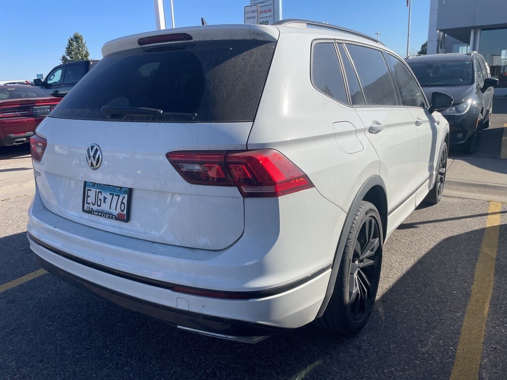 2020 Volkswagen Tiguan SE R-Line Black photo 3