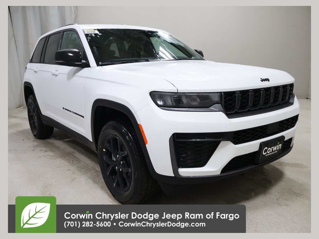 2026 Jeep Grand Cherokee Laredo Altitude 4x4's photo