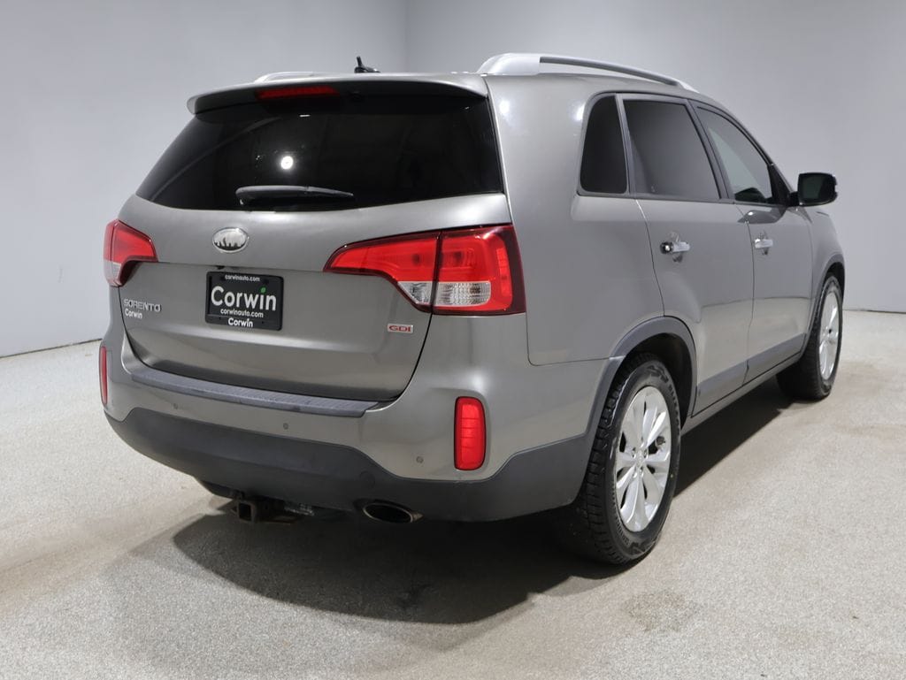 Used 2014 Kia Sorento LX with VIN 5XYKT3A68EG444815 for sale in Fargo, ND