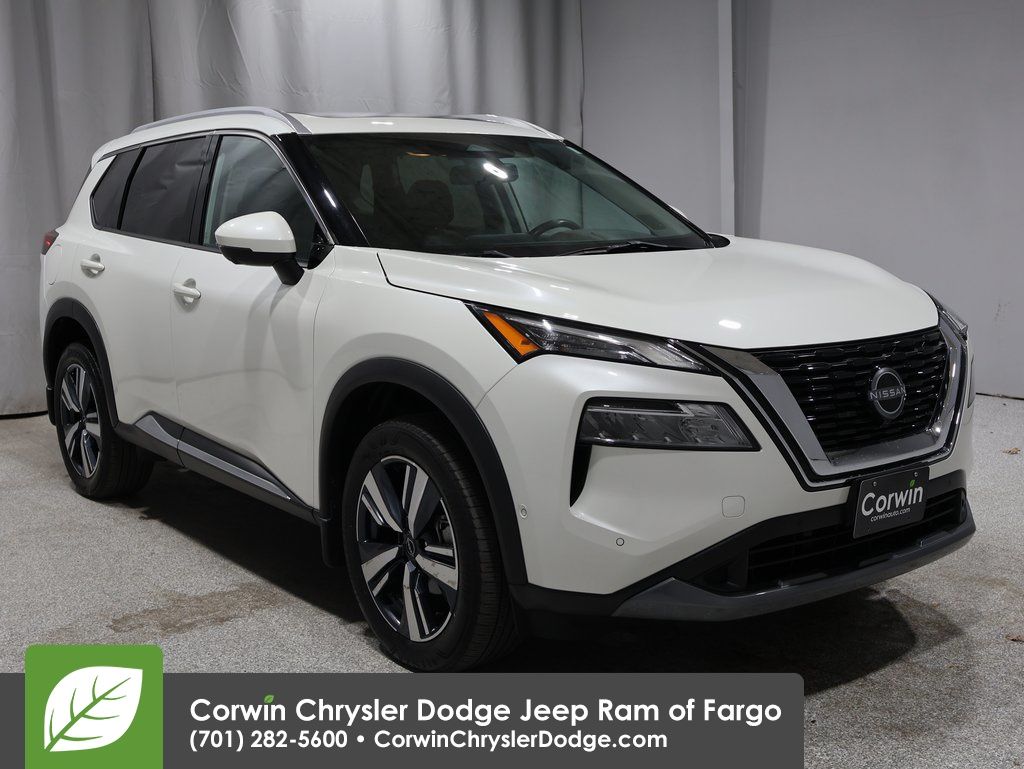 2023 Nissan Rogue SL's photo