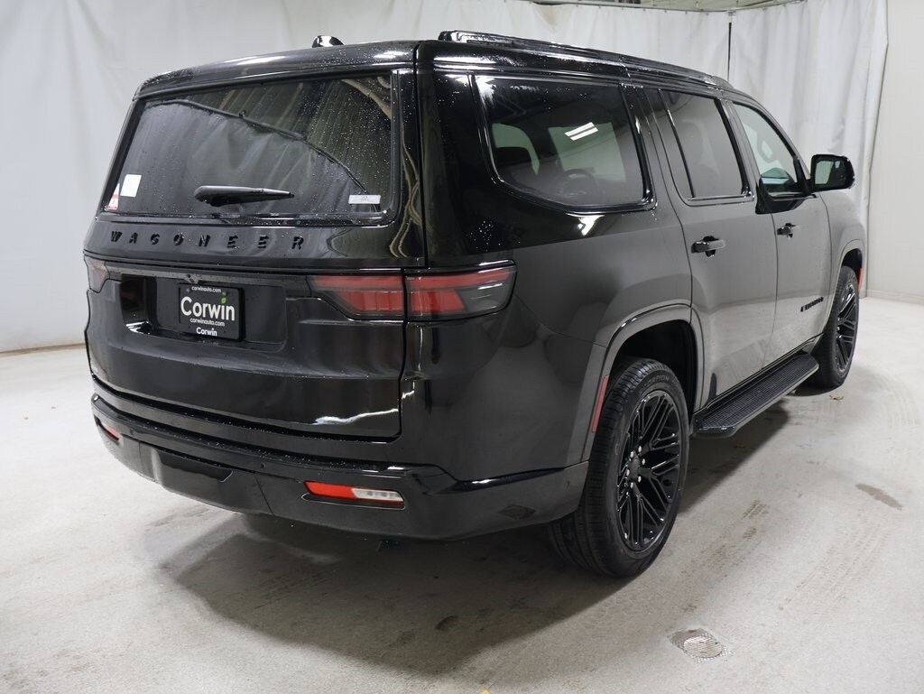 2025 Jeep Wagoneer Carbide photo 4