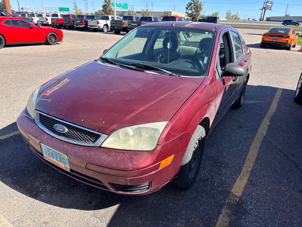 Used 2007 Ford Focus ZX4 SE with VIN 1FAFP34N47W352833 for sale in Fargo, ND