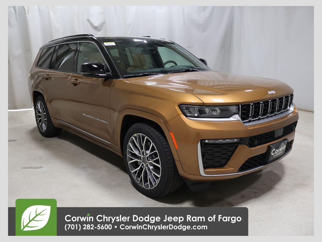 2026 Jeep Grand Cherokee L Summit 4x4's photo