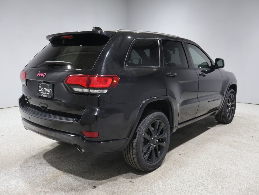 Used 2018 Jeep Grand Cherokee Laredo 4x4 SUV