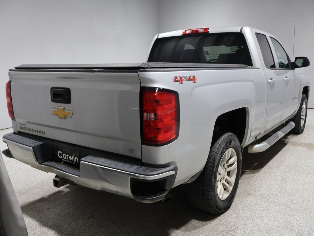 2017 Chevrolet Silverado 1500 photo 2