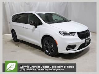 2026 Chrysler Pacifica SELECT Passenger Van
