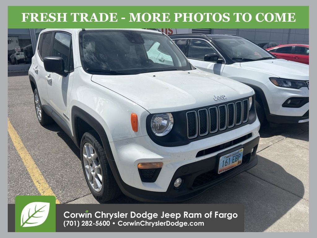 2023 Jeep Renegade Latitude 4x4's photo