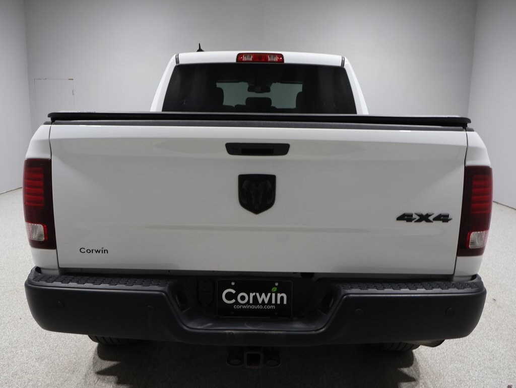 2021 Ram 1500 Classic Warlock photo 3