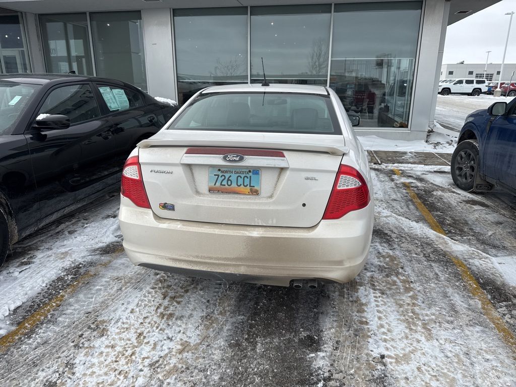 2012 Ford Fusion SEL photo 3