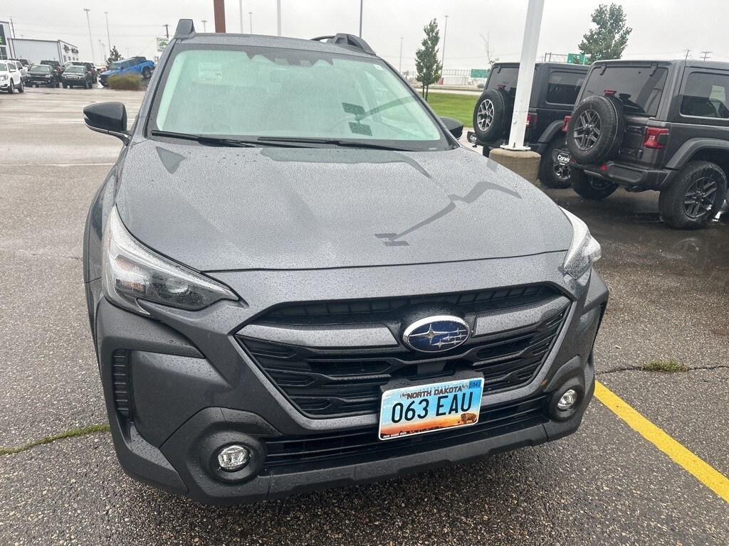 2023 Subaru Outback Premium photo 2