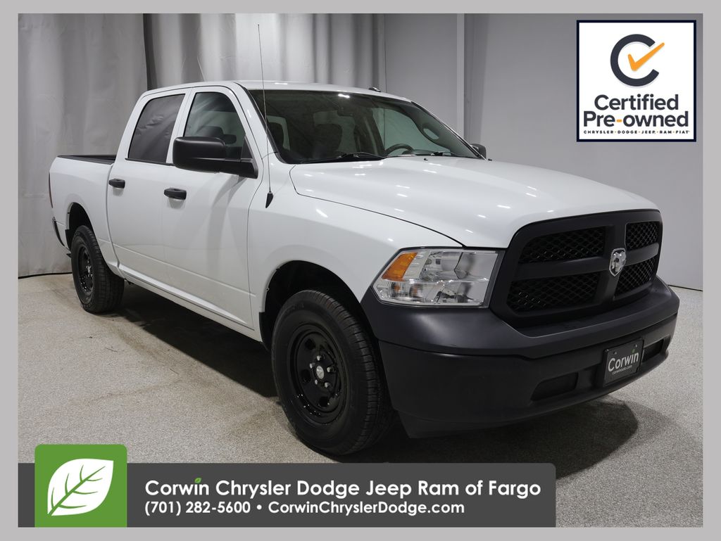 2022 RAM 1500 Classic Tradesman 4x4 Crew Cab 5'7's photo