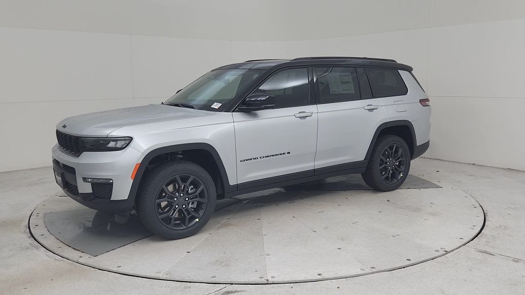 2025 Jeep Grand Cherokee L Limited photo 3
