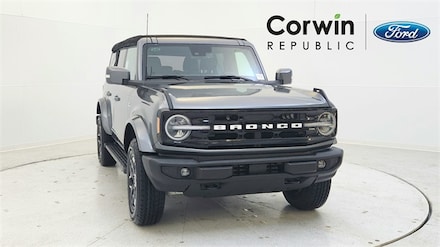 2024 Ford Bronco Outer Banks SUV