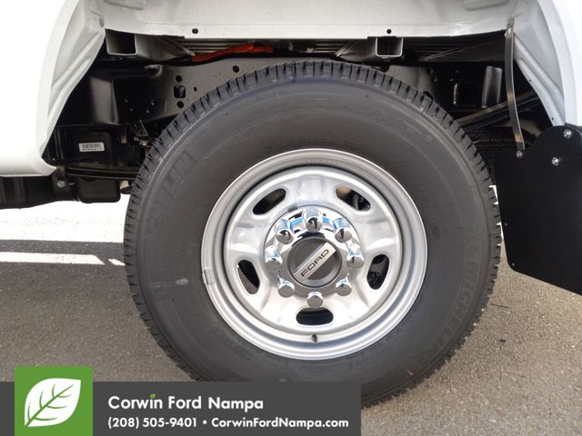 2026 Ford F-250 photo 2