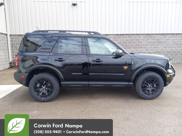 2025 Ford Bronco Sport Badlands photo 3