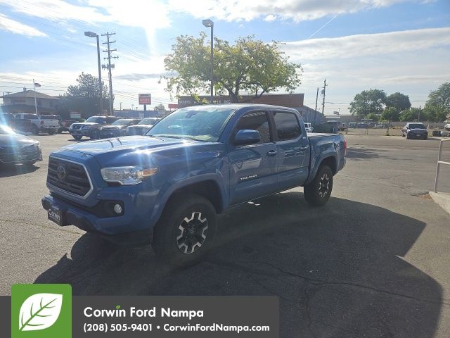 2019 Toyota Tacoma SR5 Double Cab 4WD V6 Auto Short Bed's photo
