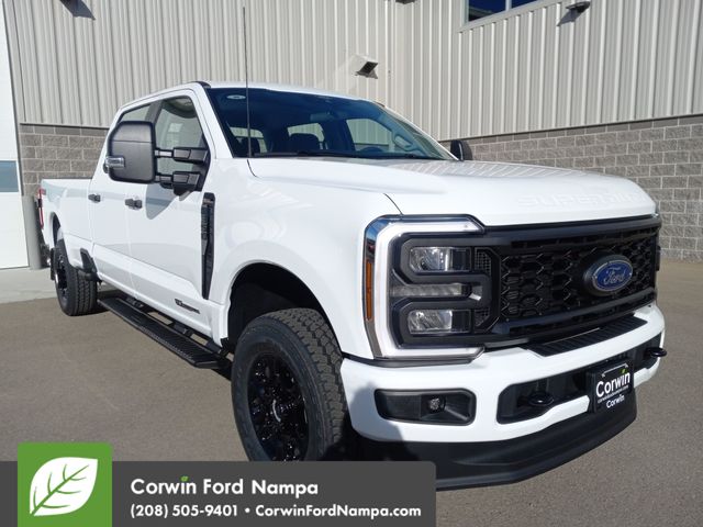 2026 Ford F-350 Super Duty XL's photo