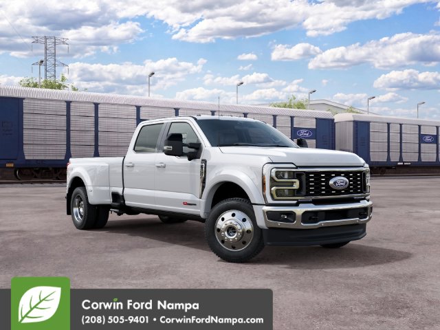 2027 Ford F-450 Lariat Truck Crew Cab