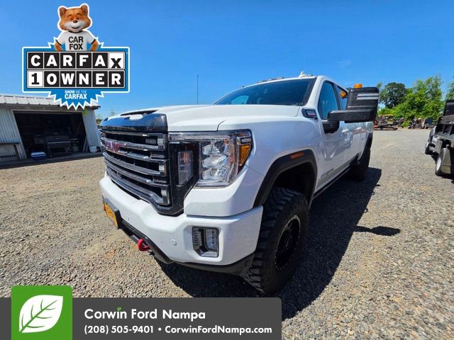 2022 GMC Sierra 4WD Crew Cab Standard Box AT4's photo