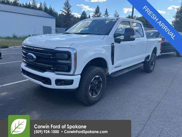 2026 Ford F-350 Platinum 4x4 Crew Cab 160 in SRW's photo