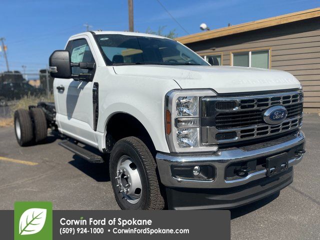 2025 Ford F-350 Super Duty Chassis Cab