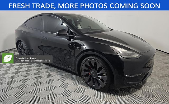2022 Tesla Model Y's photo