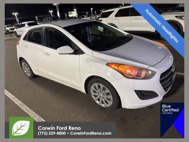 2017 Hyundai Elantra GT GT's photo