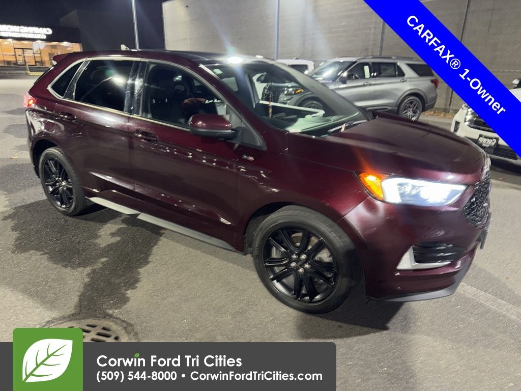 2021 Ford Edge ST-Line's photo