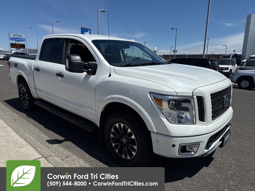 2018 Nissan Titan PRO-4X 4X4 Crew Cab's photo